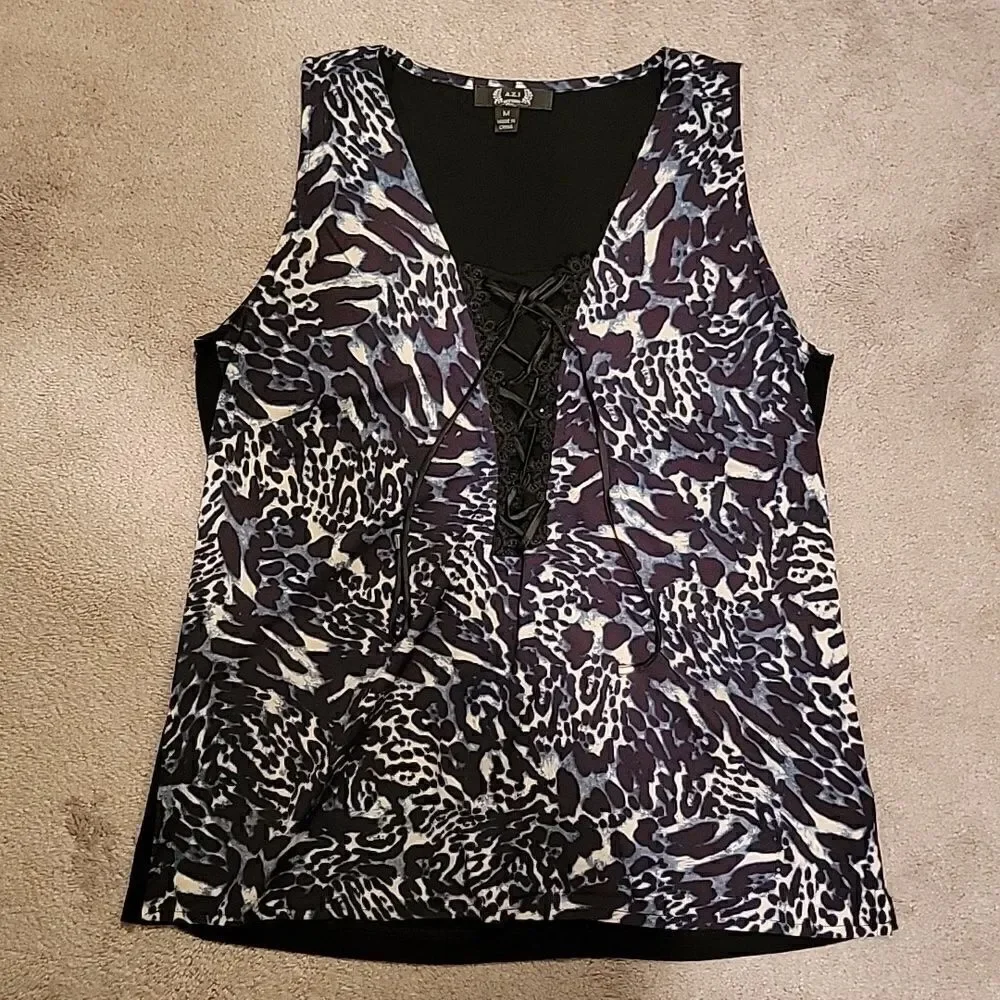 A.Z.I. navy leopard print lace up tank M